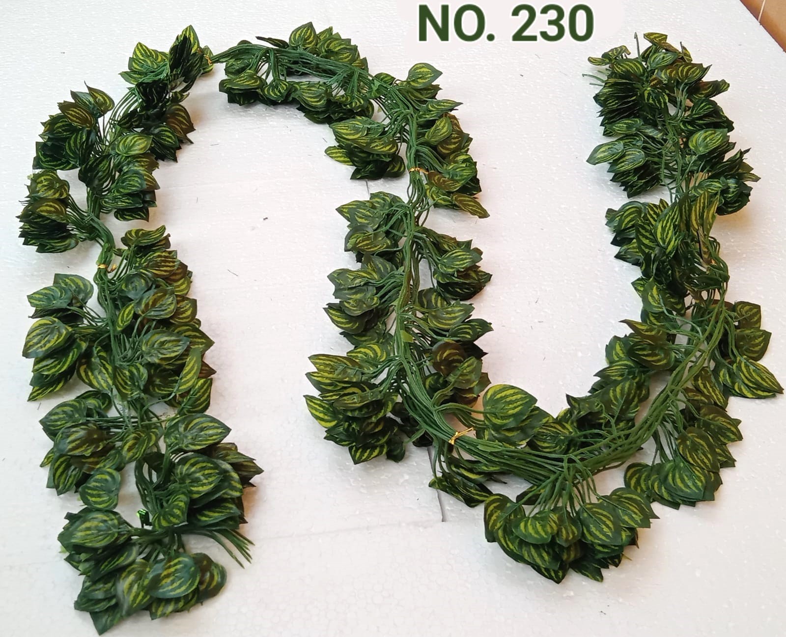 MG020 Leaf Garland